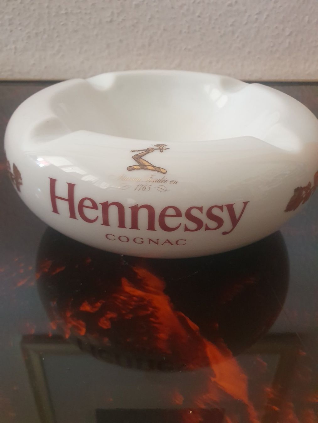Portacenere: HENNESSY cendrier vintage Artoria – Nuovo (secondo la descrizione) da Le Grand-Saconnex venduto da Rgt87 2