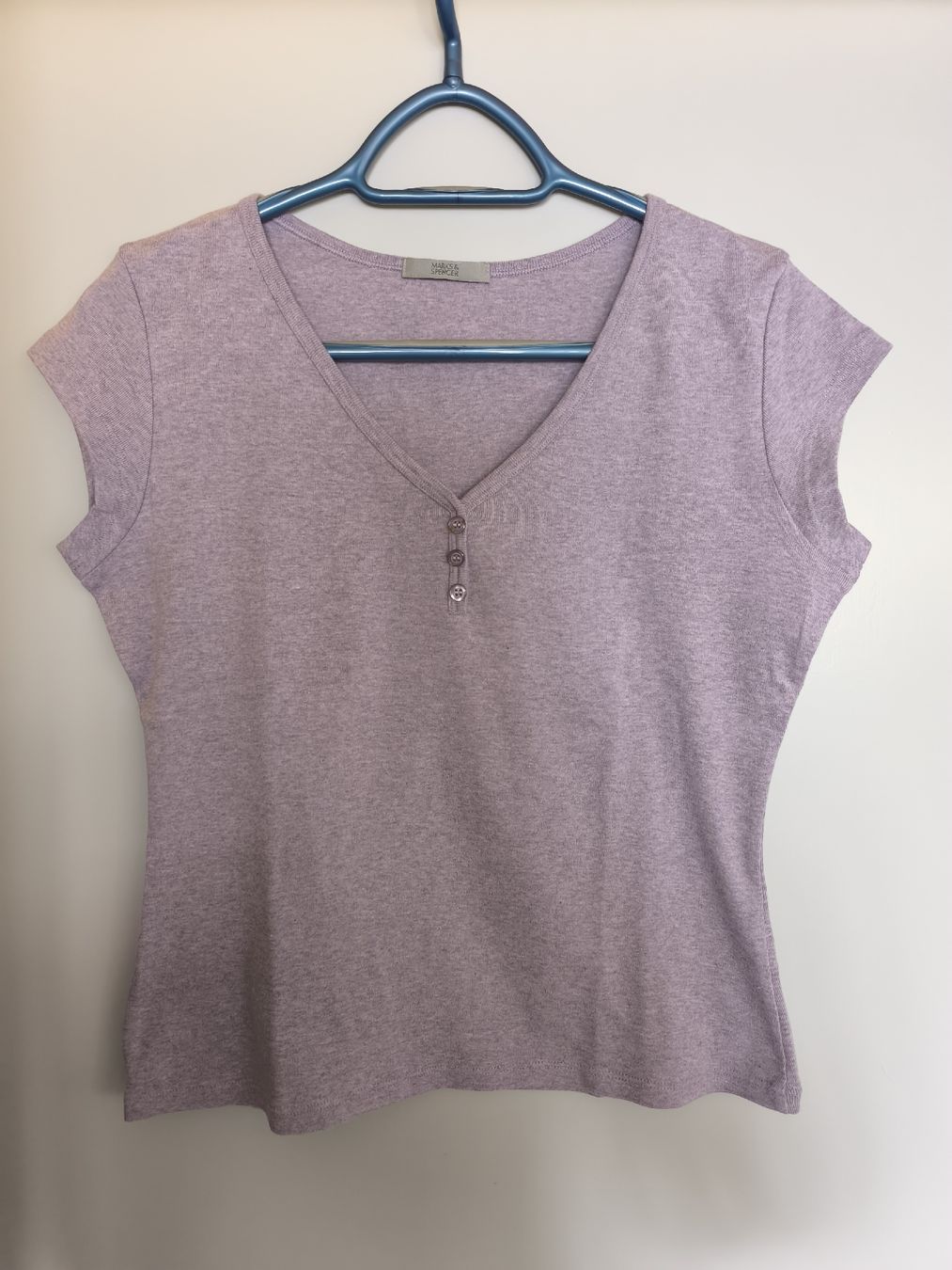 T-shirt: T-shirt lilas, taille S – Usato da Marly venduto da FabienneVrs