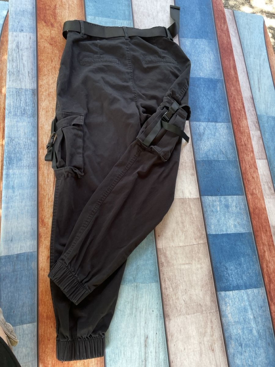 Pantaloni: 🌸 pantalon cargo – Usato da La Tour / VS venduto da patoye 1