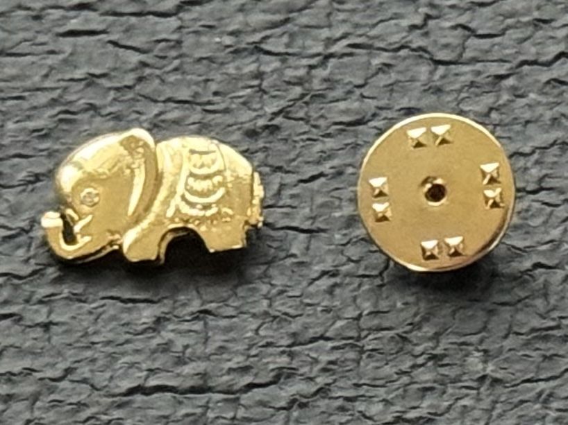 Spille & Fermagli: ELEFANTEN  PIN – Usato da Honau venduto da sainj 1
