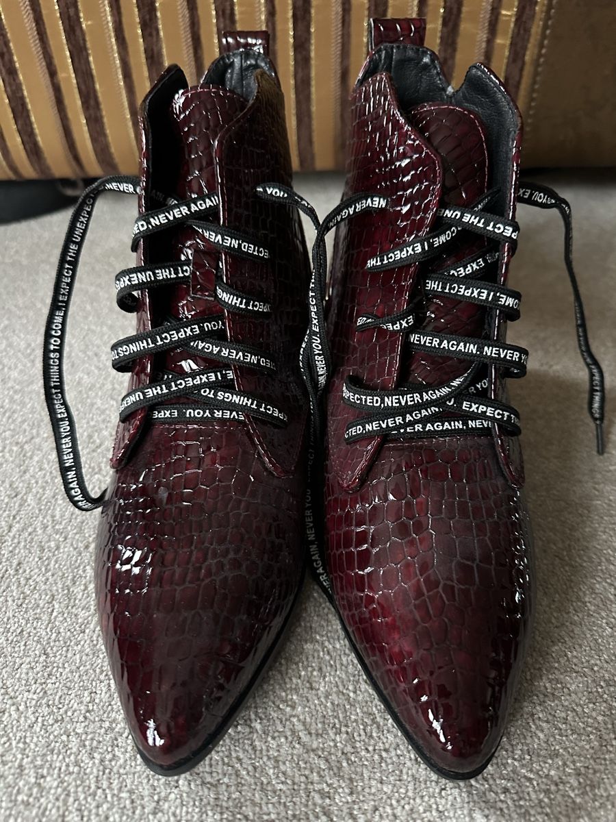 Scarpe da donna: Neu Stiefeletten bordeaux 37 – Nuovo (secondo la descrizione) da Zollikon venduto da into-the-west 2