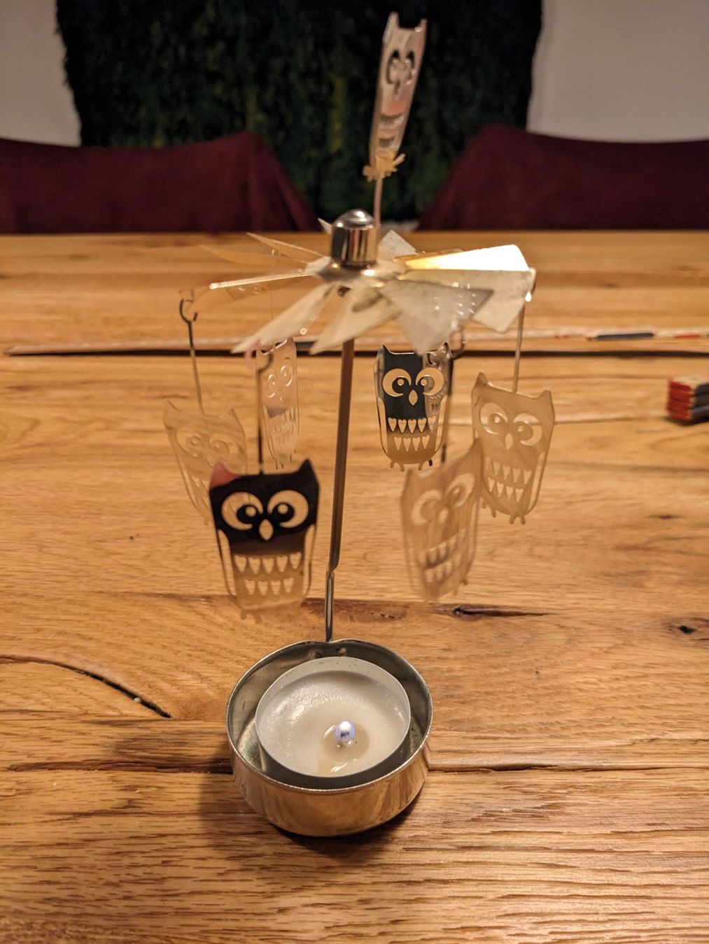 Portacandele: Drehendes Eulen Windlicht, Kerzenhalter – Usato da Basel venduto da labaffe01