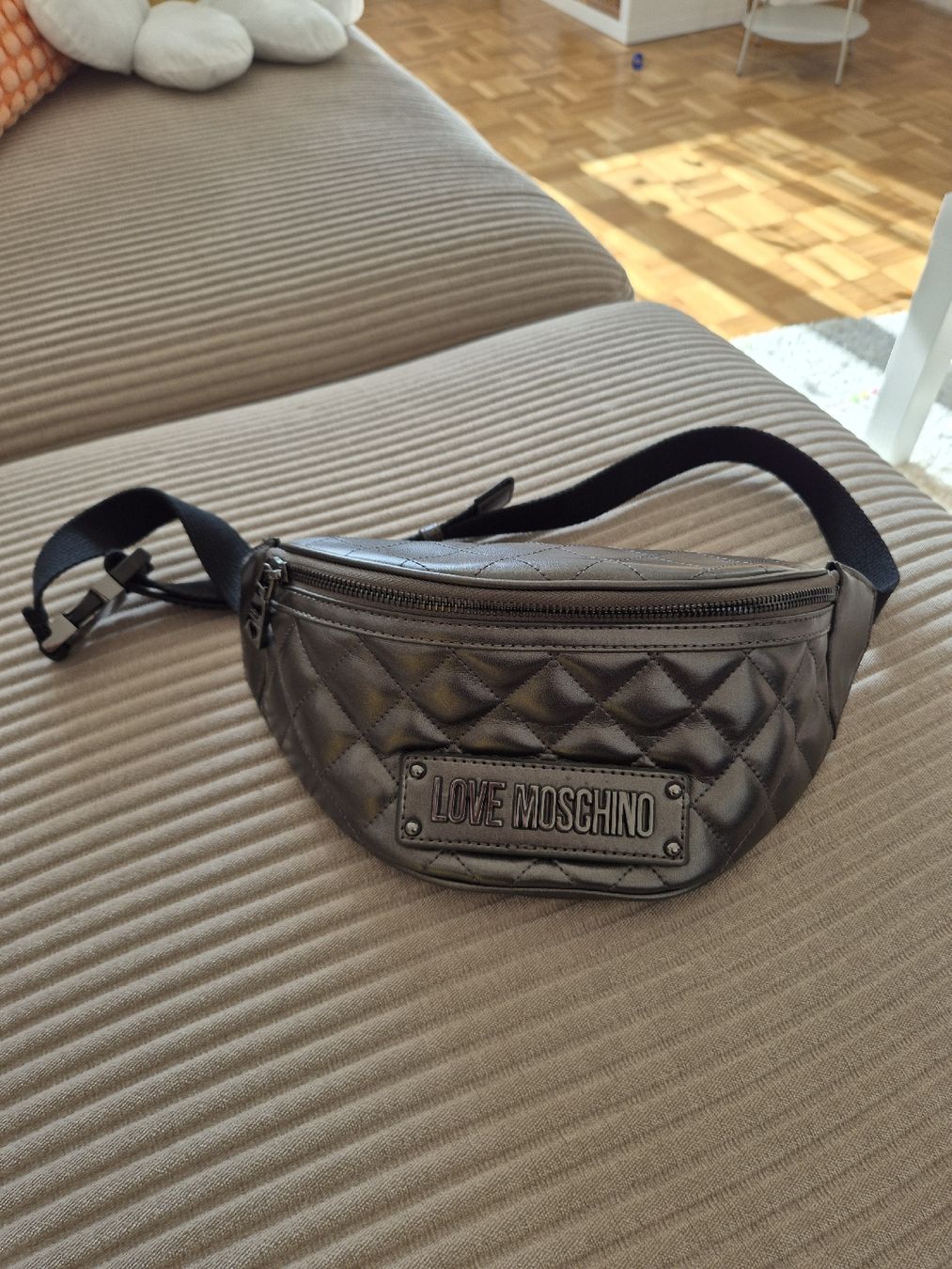 Moschino Borse: Love Moschino Bauchtasche – Usato da Stans venduto da Basilikum21