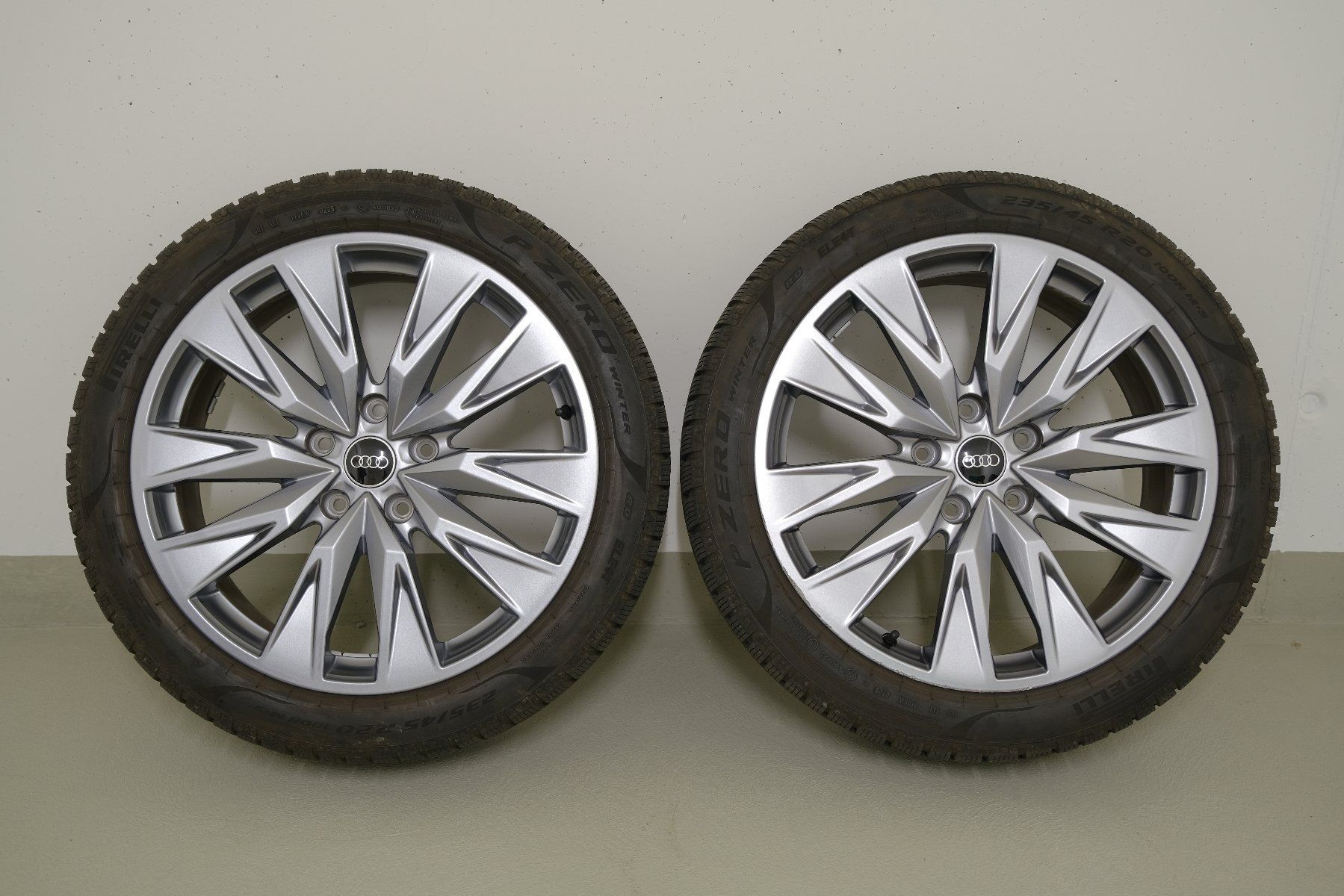 Audi Pneumatici & Ruote complete: Original Audi A6 e-tron Winter-Räder 20'' | Neuwertig – Usato da Koblenz venduto da XTRBiker 2
