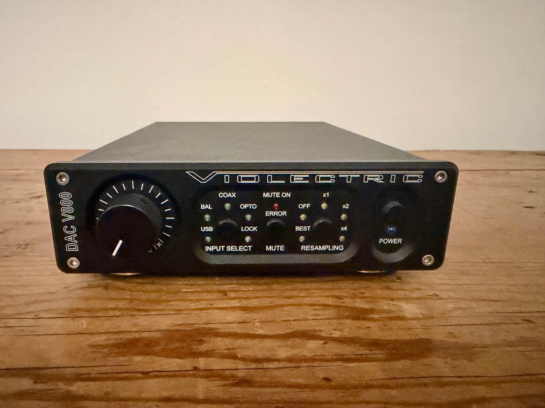 Convertitori: VIOLECTRIC DAC V800 Digital Analog Wandler – Usato da Solothurn venduto da Mc_Clane
