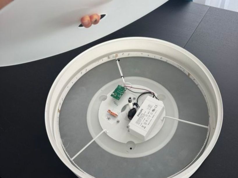 Philips Lampadari & plafoniere: Philips Hue White Ambiance - Fair Deckenleuchte, Weiss – Usato da Kollbrunn venduto da Winti1234 1