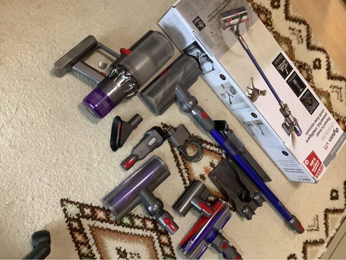Dyson Aspirapolveri & Accessori: Aspirateur Dyson  – Difettoso da Chernex venduto da Paul096 6