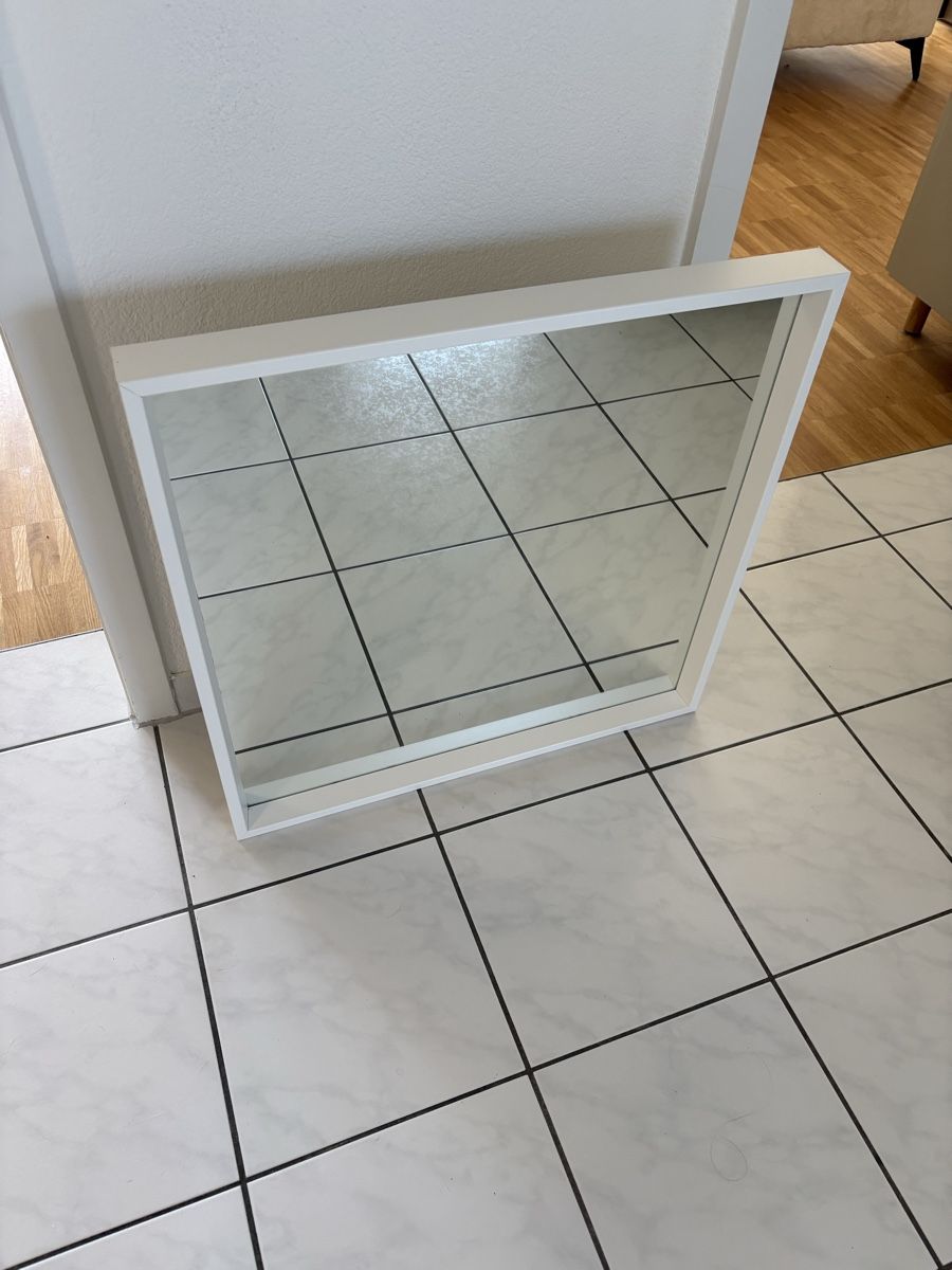 Specchi: IKEA NISSEDAL Spiegel – Nuovo (secondo la descrizione) da Zürich venduto da ale_ptj8