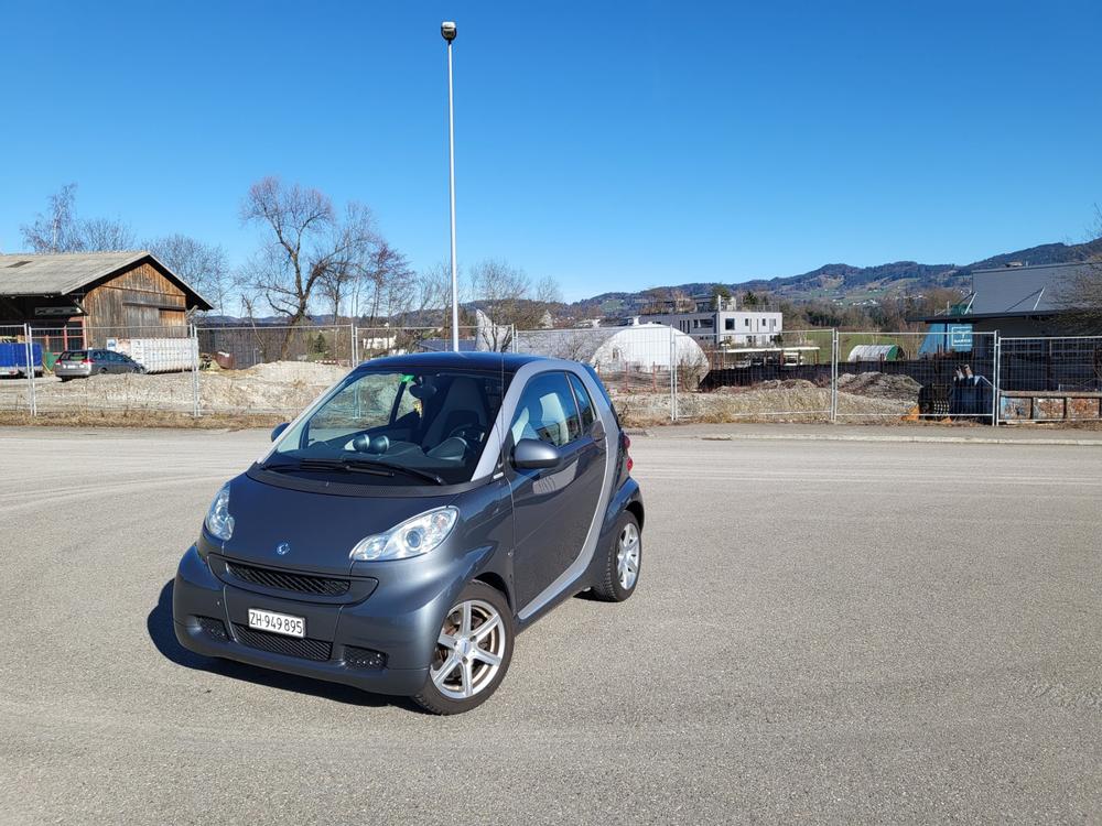 SMART fortwo pearlgrey mhd softouch 1.0L 71 PS