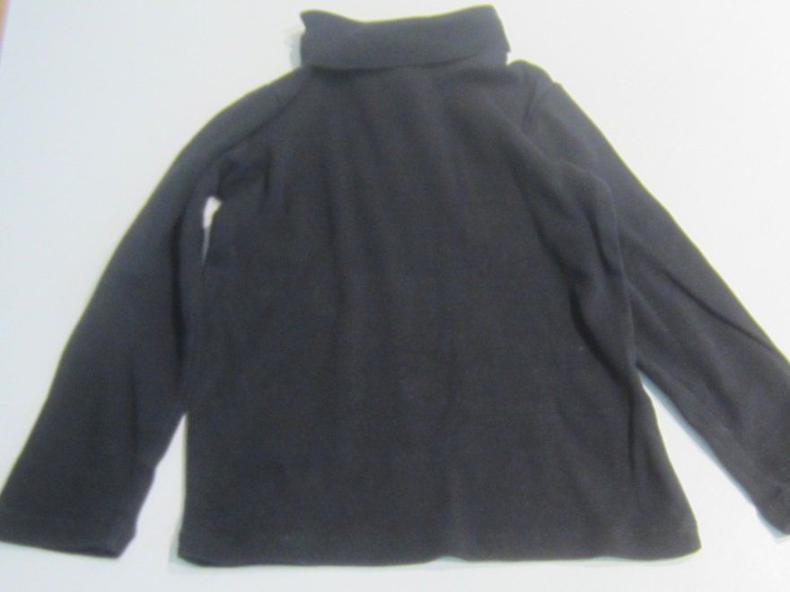 H&M Maglioni & Felpe: Kinder Rollkragen-Pulli (98/104) – Usato da Grüningen venduto da tienda100