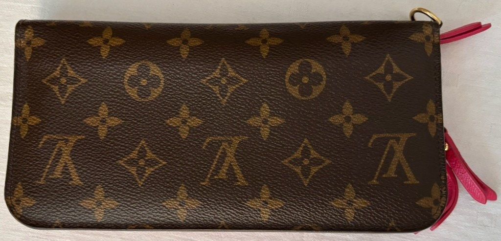 Louis Vuitton Portemonnaie: LOUIS VUITTON Portefeuille Canvas Monogram – Gebraucht aus Zürich von Libraco