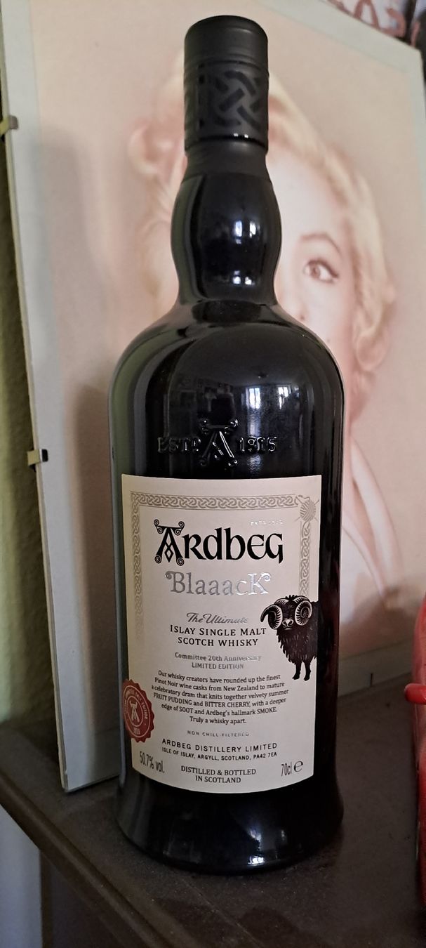 Ardbeg Bevande alcoliche: Ardbeg Blaaack 20th Anniversary - Édition Limitée – Nuovo e nell'imballaggio originale da Les Brenets venduto da Galen25 3