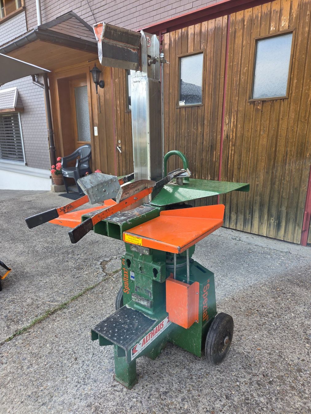 Posch Tutte le macchine: Holzspalter Posch Elektro 6t – Difettoso da Nesslau venduto da Swiss038