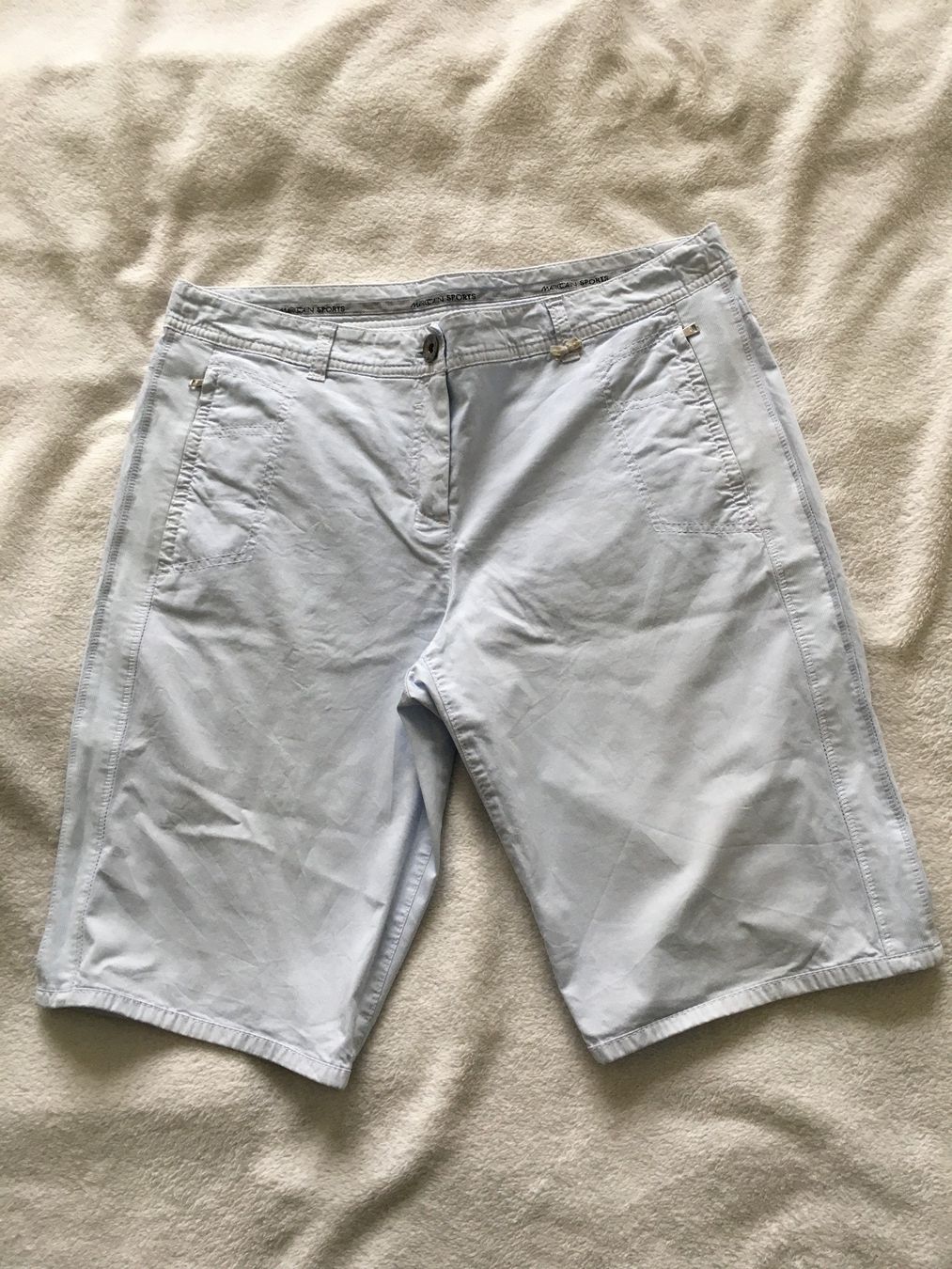 Marc Cain Pantaloni: Kurze Hose von Marc Cain – Nuovo (secondo la descrizione) da Lausen venduto da tiguan07