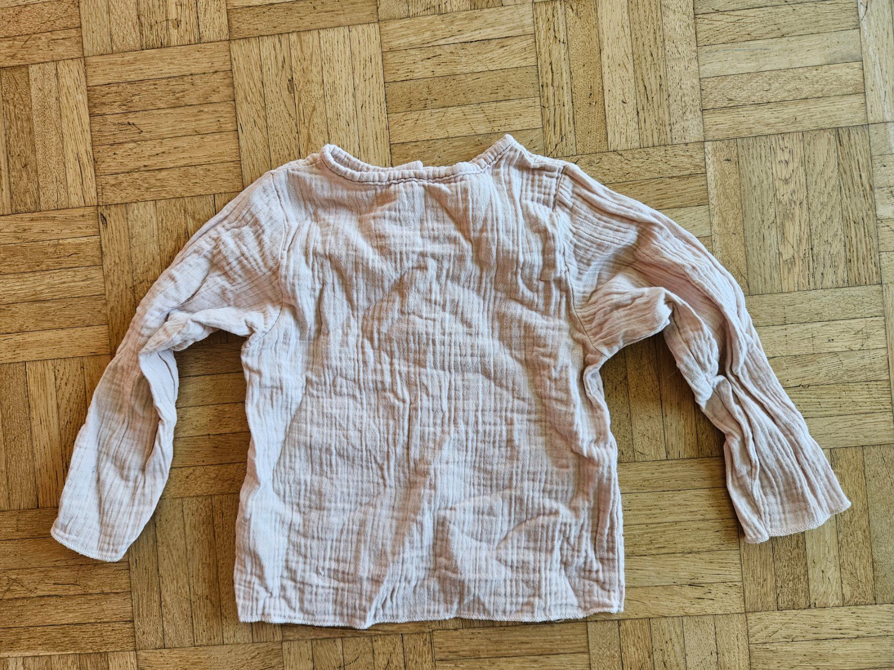 Blusen, T-Shirts & Tops: Musselin Shirt 98/104 – Gebraucht aus Liestal von Seraphine87 1