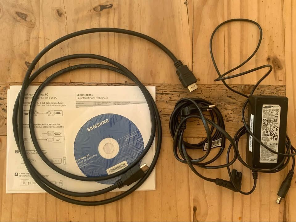 Samsung Ecrans: Bildschirm Samsung S27f350, 27" – D'occasion à Zürich par myriamer 3