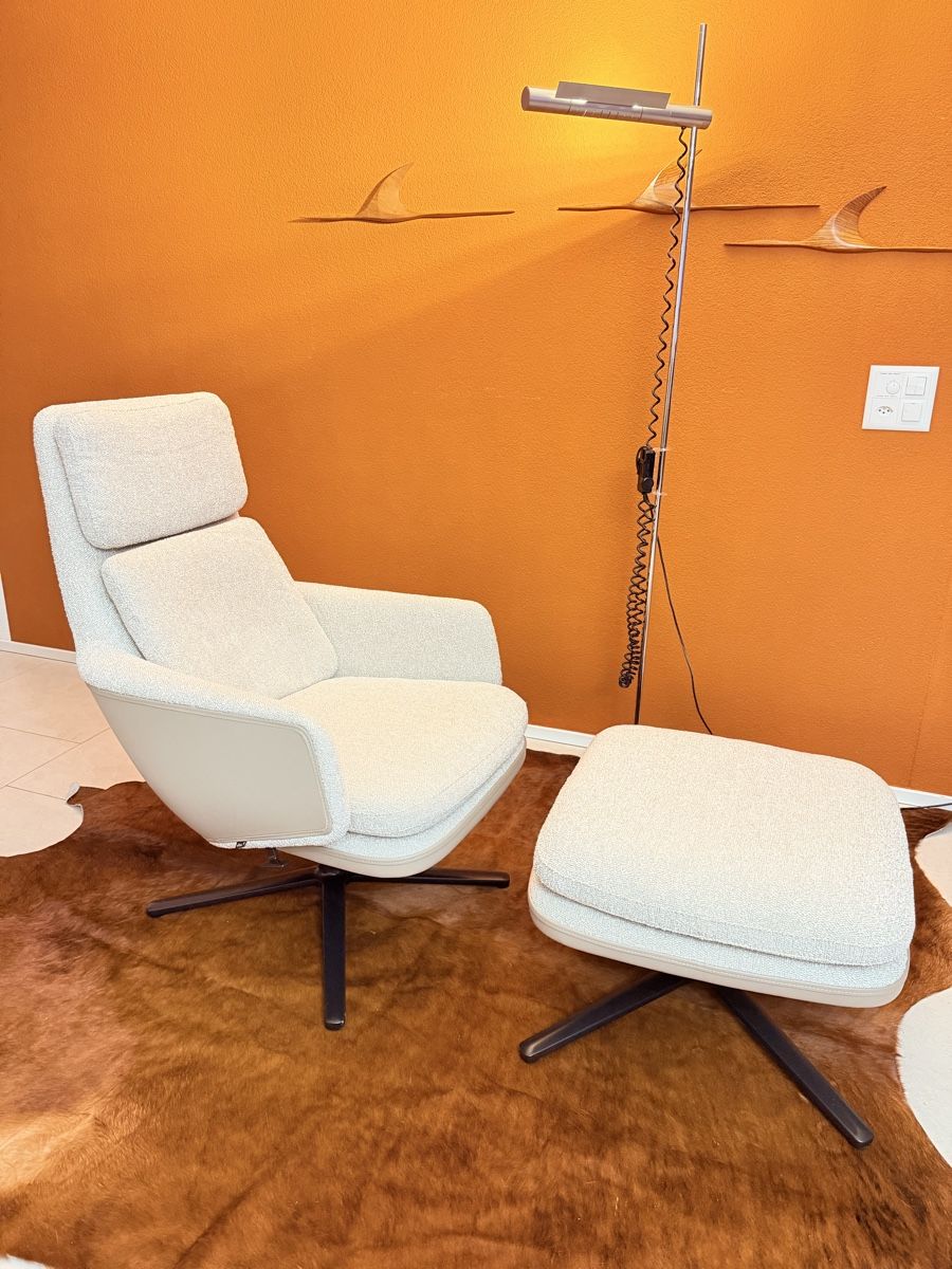 Vitra Poltrone: Lounge Sessel VITRA GRAND RELAX mit OTTOMAN – Usato da Grenchen venduto da Nur_2540 7