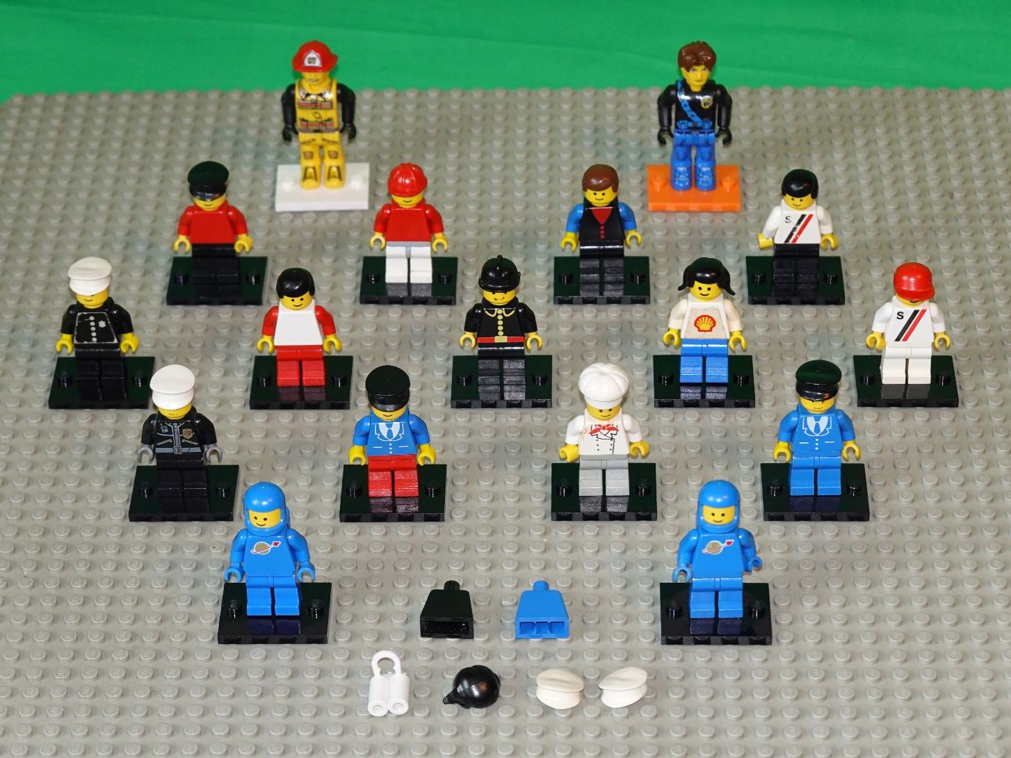 Lego Giocattoli: LEGO Minifiguren 17 Stück – Usato da Basel venduto da iwakuni