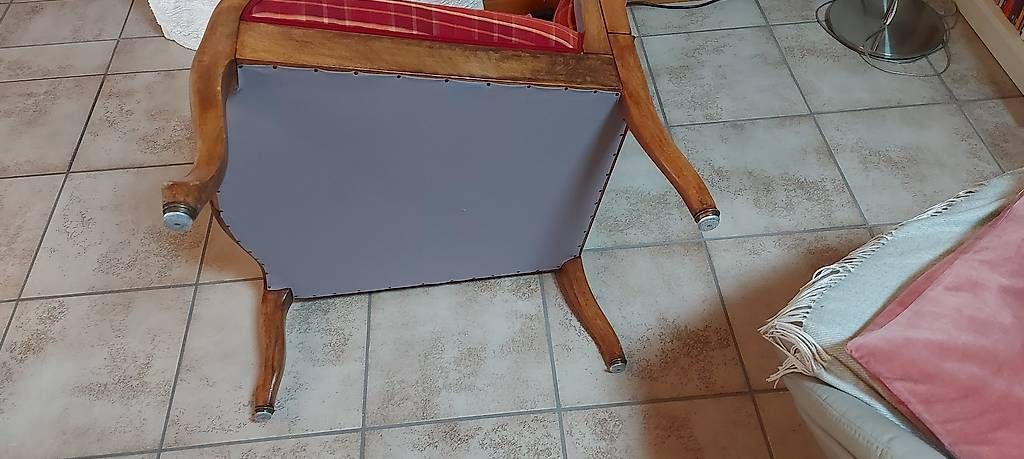 Sessel: Fauteuil rouge – Gebraucht aus La Sarraz von Eliza45 4