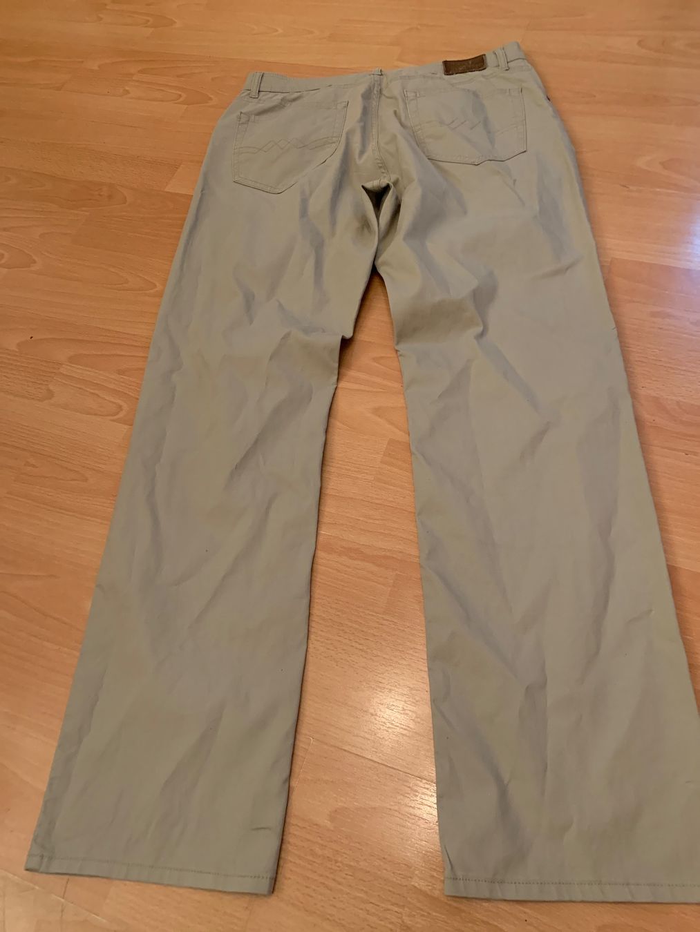 Pantaloni: Pantalon beige Westbury taille 46cm – Usato da MEYRIN venduto da Gwendo10 1