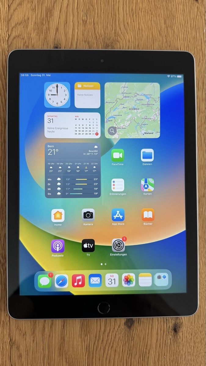 Apple Tablet PC: iPad 5. Generation – Gebraucht aus Mosnang von paradisu_corsu