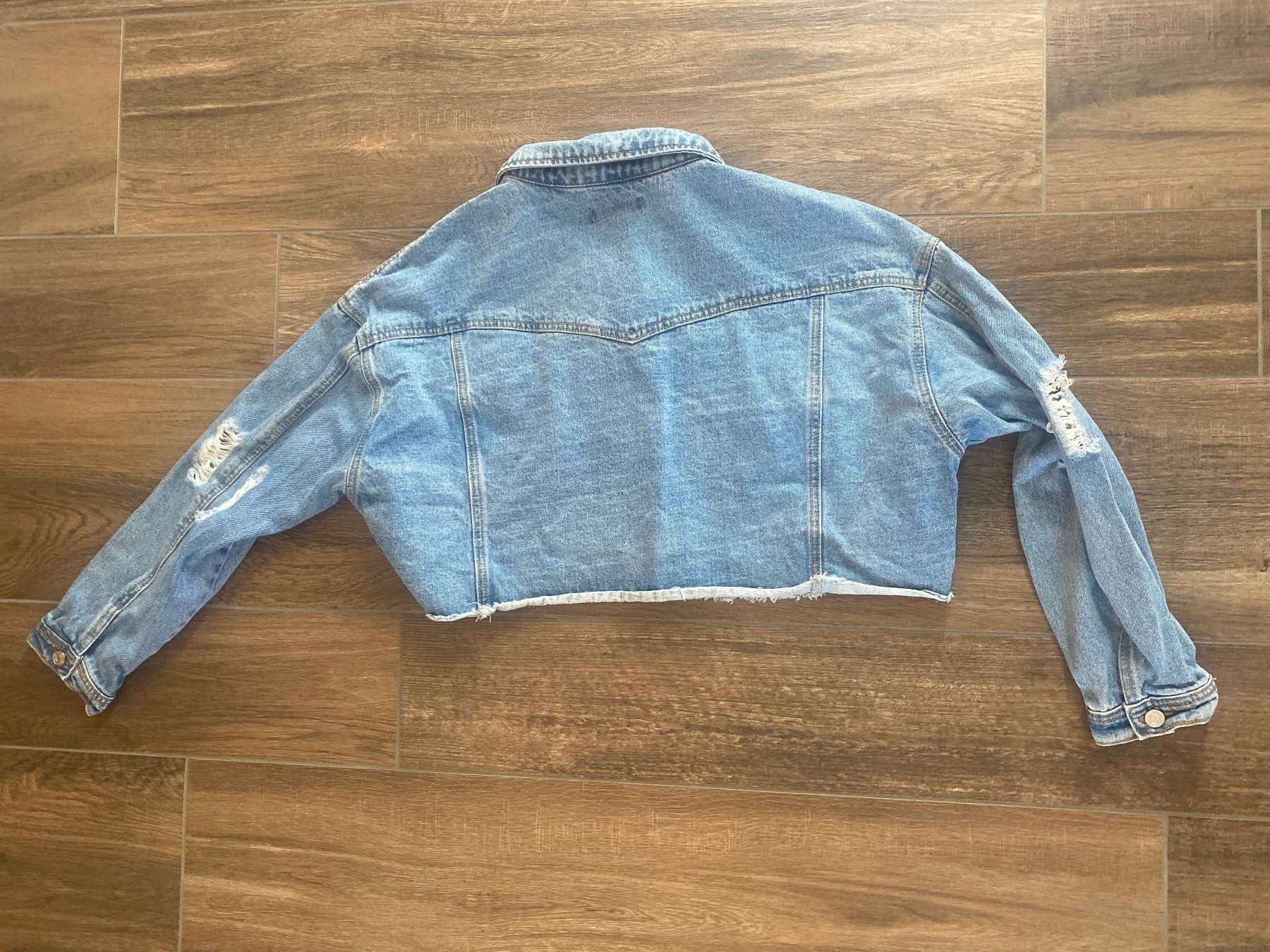 Jacken: Missguided Jeansjacke distressed-Look oversized Gr. 46 - 50 – Gebraucht aus Pratteln von a23_j2gs 2