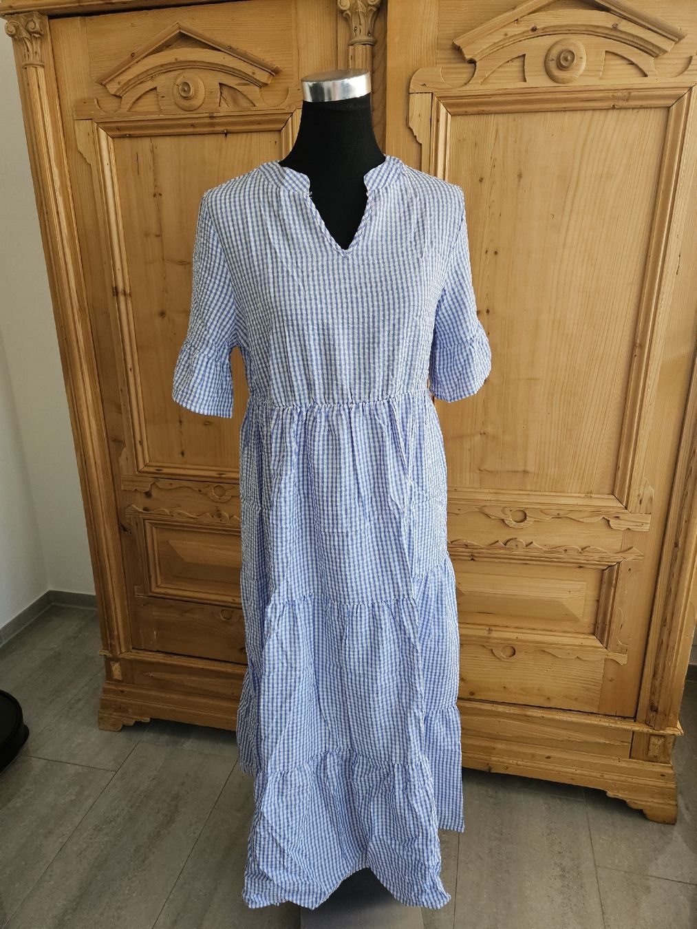Kleider: schönes Kleid – Neu (gemäss Beschreibung) aus Wiesendangen von Sinhuk 1