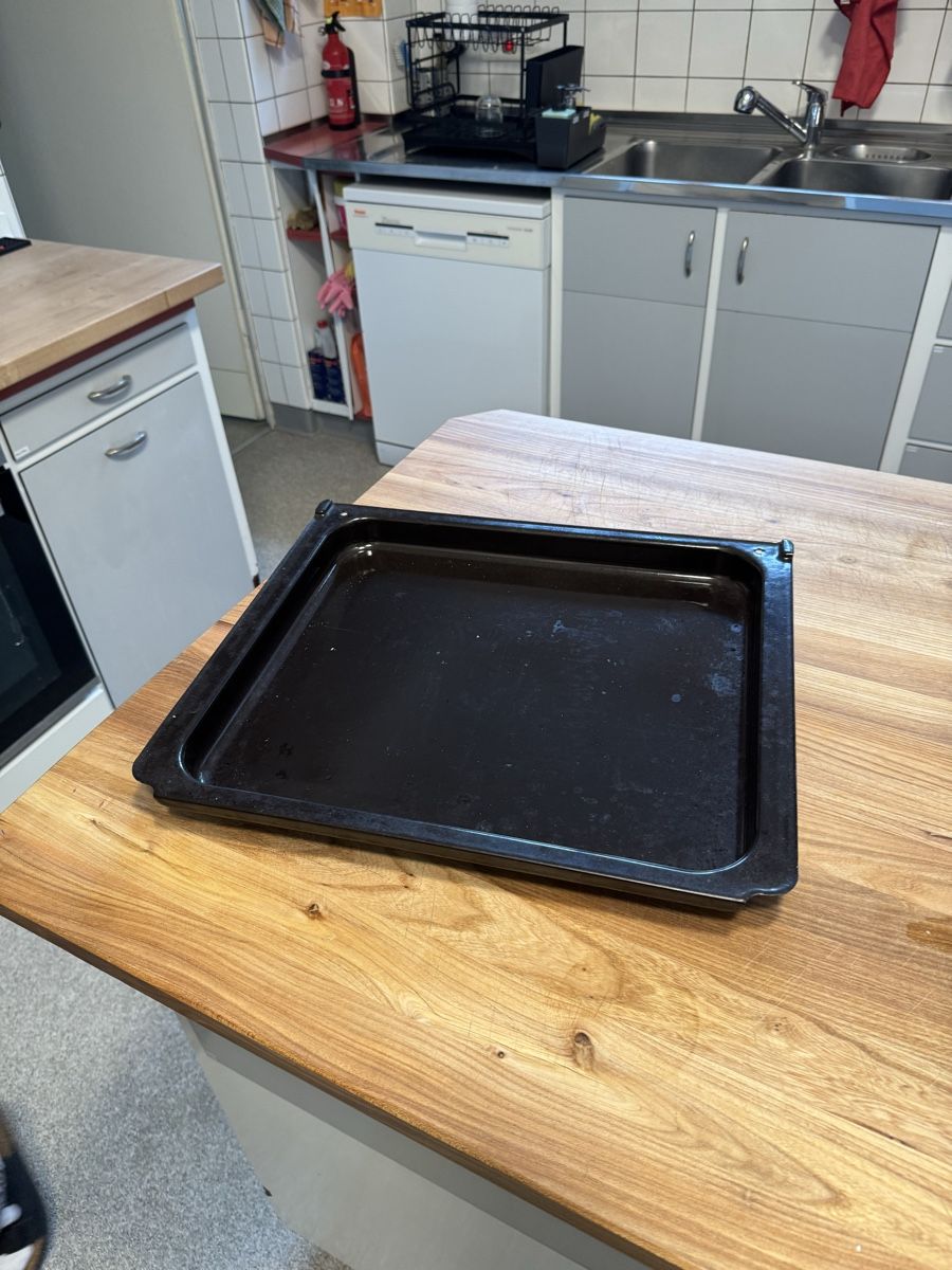 Elettrodomestici da cucina: Baking Tray Black 43x36 cm Used Condition Rectangular – Usato da Zürich venduto da bar_g7zy