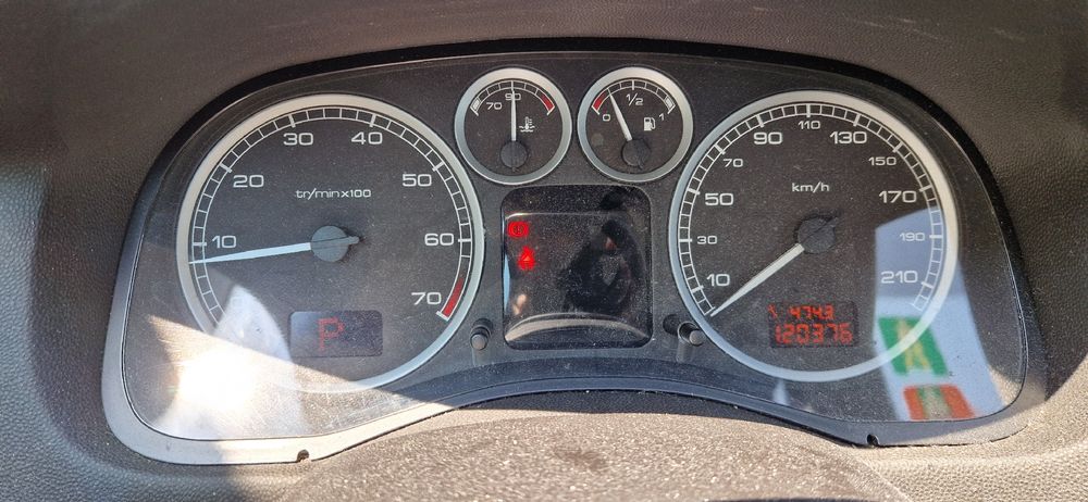 Peugeot Automobili: Peugeot 307 Berak 2.0i nur 120'000Km Automat – Usato da Lützelflüh-Goldb venduto da Rampenverkauft 1