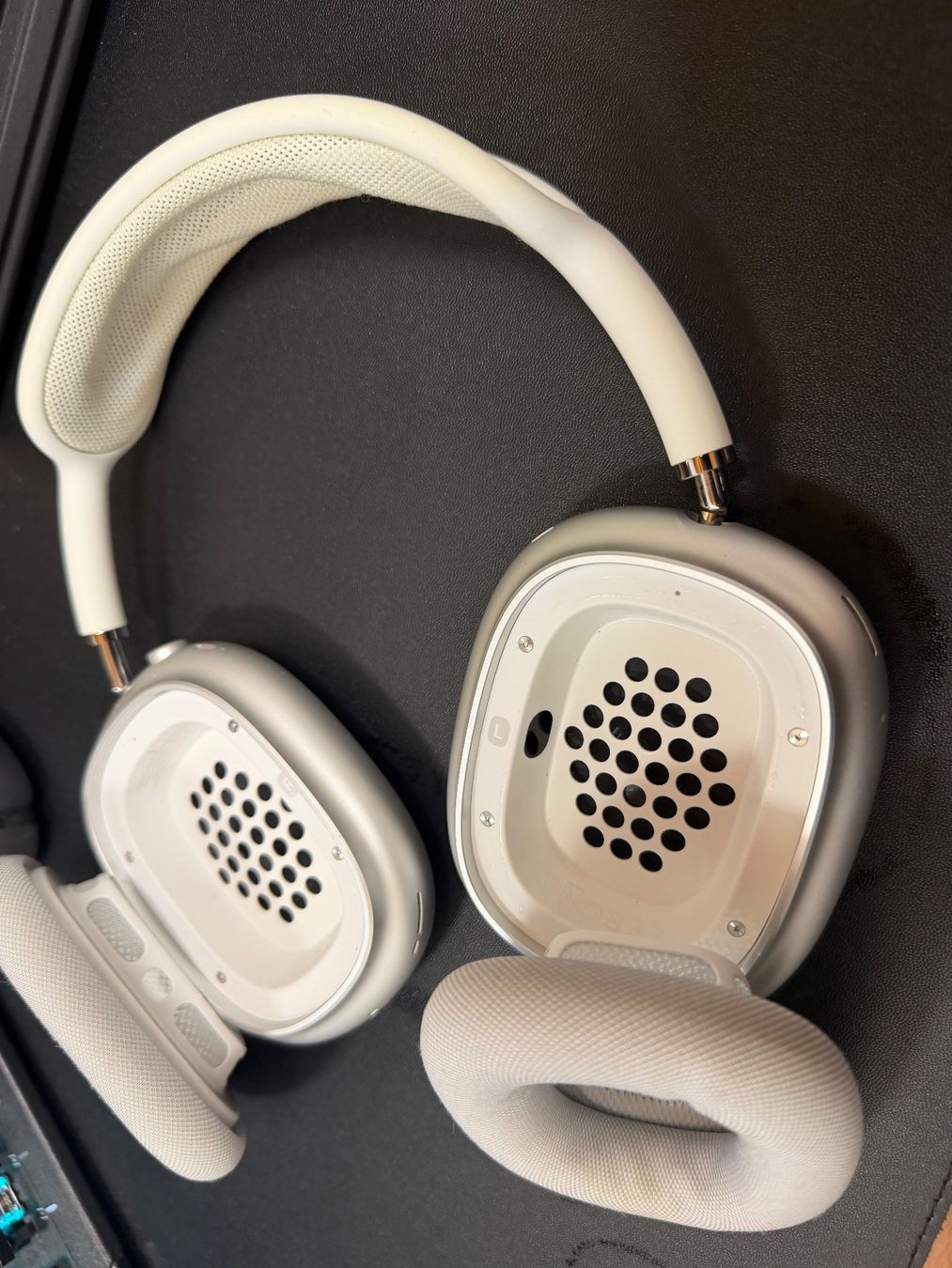 Apple Cuffie: Apple AirPods Max – Usato da Figino venduto da ant_l7wz 2
