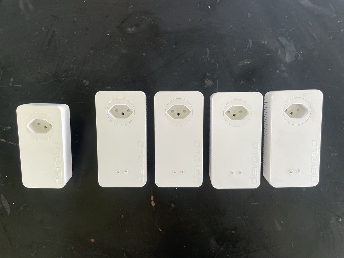 Devolo Laufwerke & Adapter: 5x devolo dLAN 1200+ Powerline Adapter guter Zustand – Gebraucht aus Schaffhausen von Markusw3252