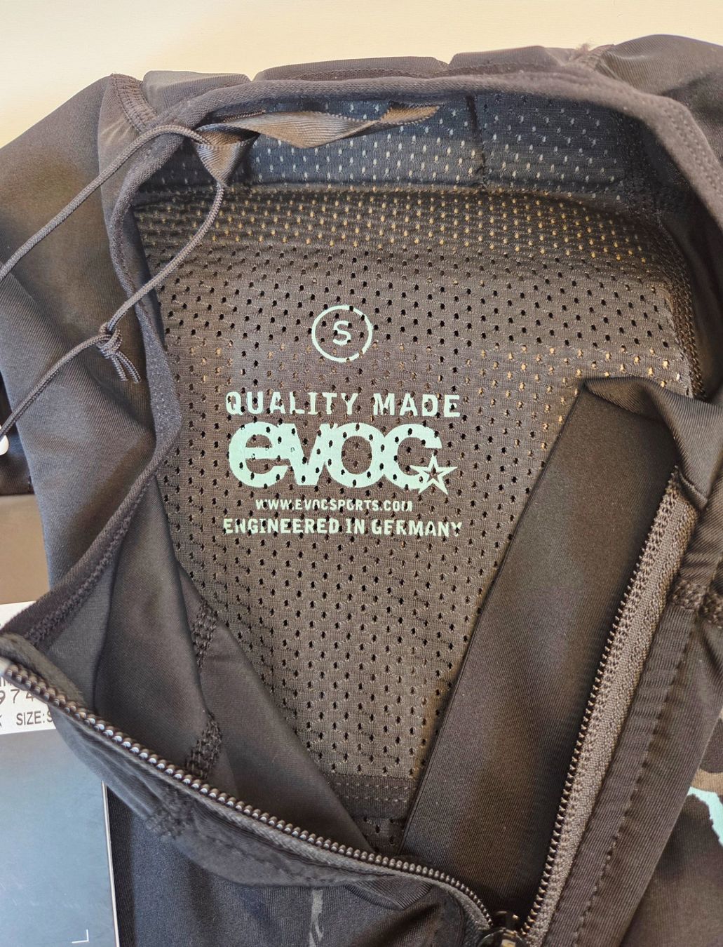 Evoc Protezioni & Imbottiture: EVOC Damen Protektorweste Lite Damen Gr. S – Nuovo e nell'imballaggio originale da Braunau venduto da Brand-Store 7