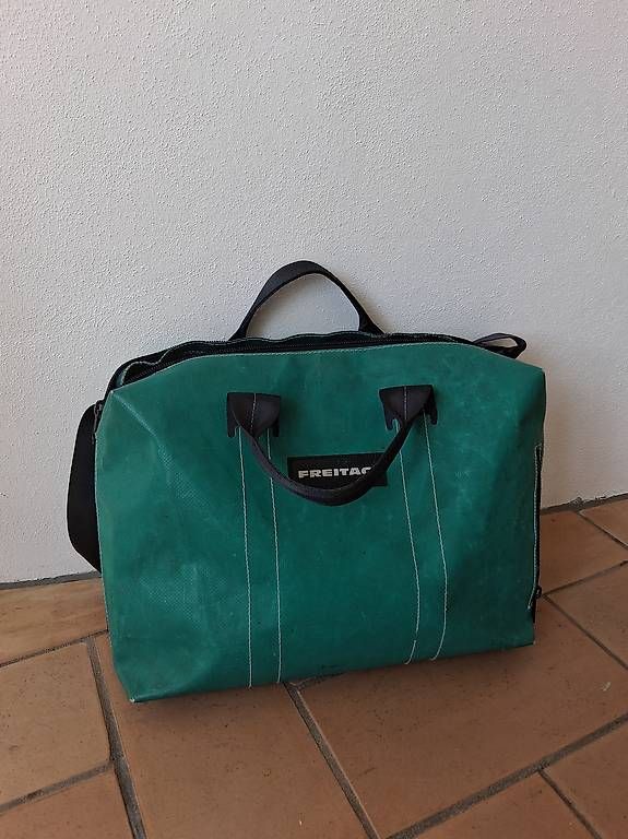 Taschen: Laptop tasche freitag  – Gebraucht aus Lugano von SaritaC 2