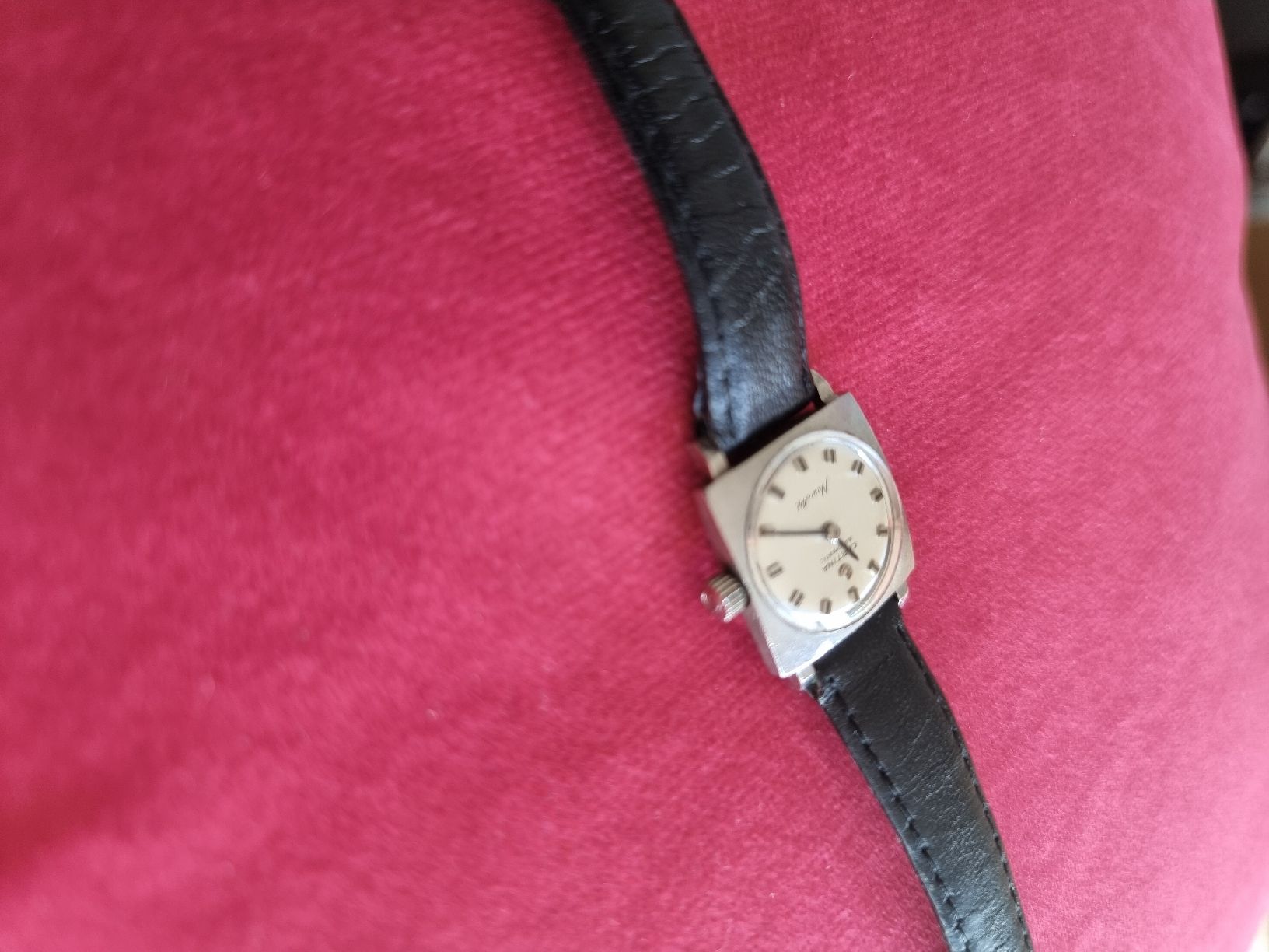Certina Orologi: Certina New Art Automatic Vintage läuft – Usato da himmelried venduto da bribuli 5