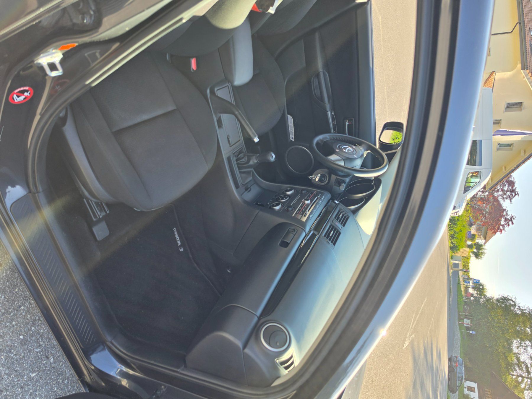 Autos: Mazda 3 160.000 km Ab. 1.- – D'occasion à Charmey (Gruyère) par lal_lzp7 9