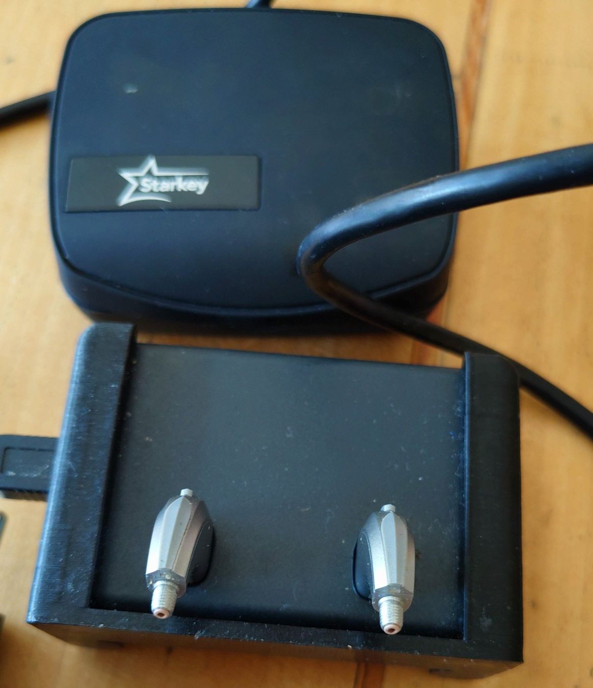 Medizinische Geräte: Hörgerät STARKEY Evolv AI 1200 BTR - mit Ladegerät – Gebraucht aus Allschwil von Swisstoybox 2