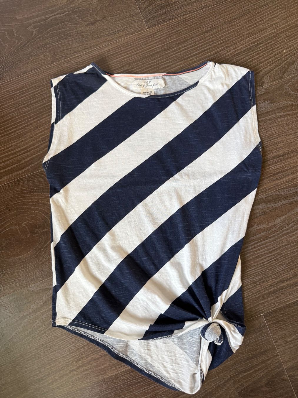 H&M Camicette, T-shirt & Top: T shirt 146-152 – Usato da chermignon venduto da pioupioumf