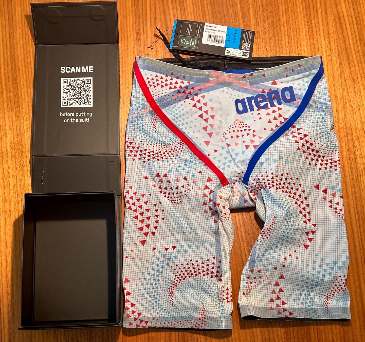 Completi: Neu ARENA Powerskin Carbon-Glide LTD Ed.  -Grösse D 1 – Nuovo e nell'imballaggio originale da Zürich venduto da Herzblatt99