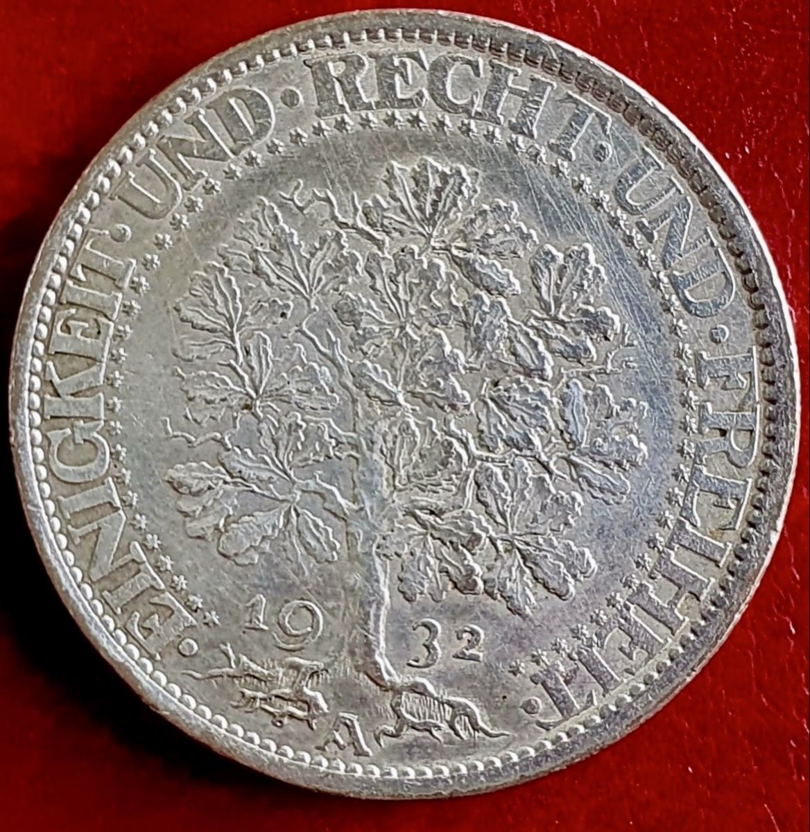 Tutti le monete: **5 Mark 1932 A Weimarer Repub. Eichenlaub Silbermünze Top** – Usato da Langrickenbach venduto da MeUs74 1