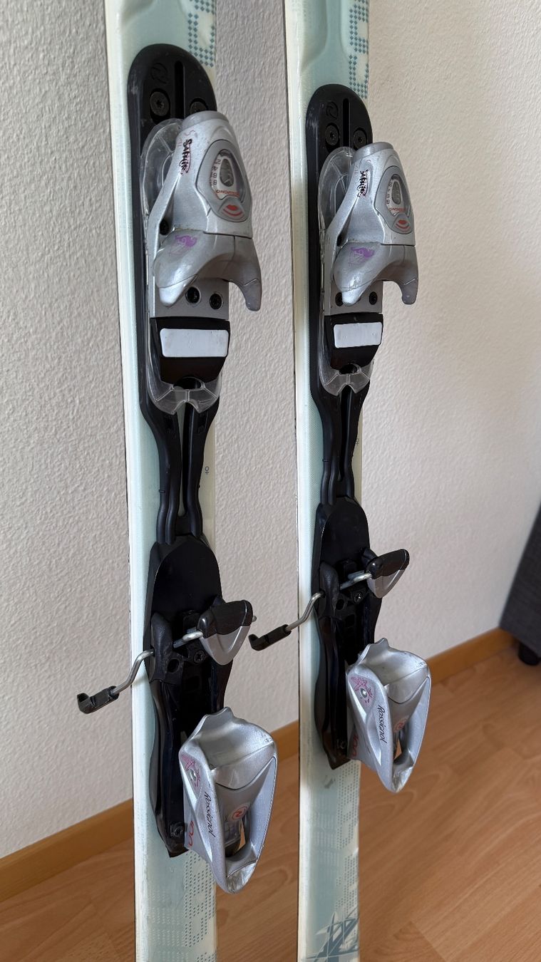 Rossignol Skis: Rossignol Skiset mit Schuhen und Helm – Gebraucht aus Lichtensteig von elv_9dzx 3