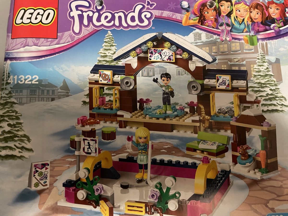Lego Giocattoli: Lego Friends 41324 Winterhütte u. Eisbahn – Usato da Gelterkinden venduto da Schatzsucher01