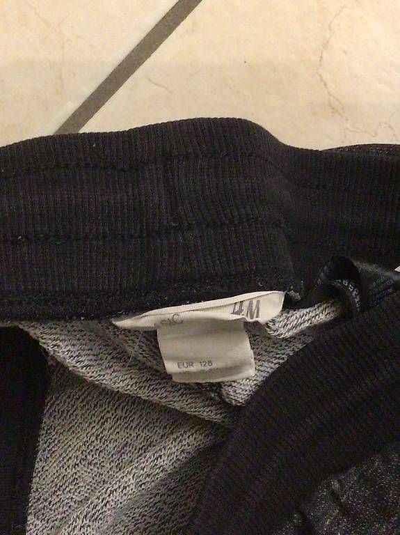 H&M Pantaloni: Kurze Hose Größe 128 – Usato da Zimmerwald venduto da wuff81 2