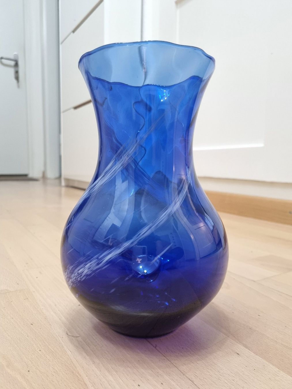 Vasen & Gefässe: Vase blau – Gebraucht aus Wetzikon ZH von Personalkarte 1