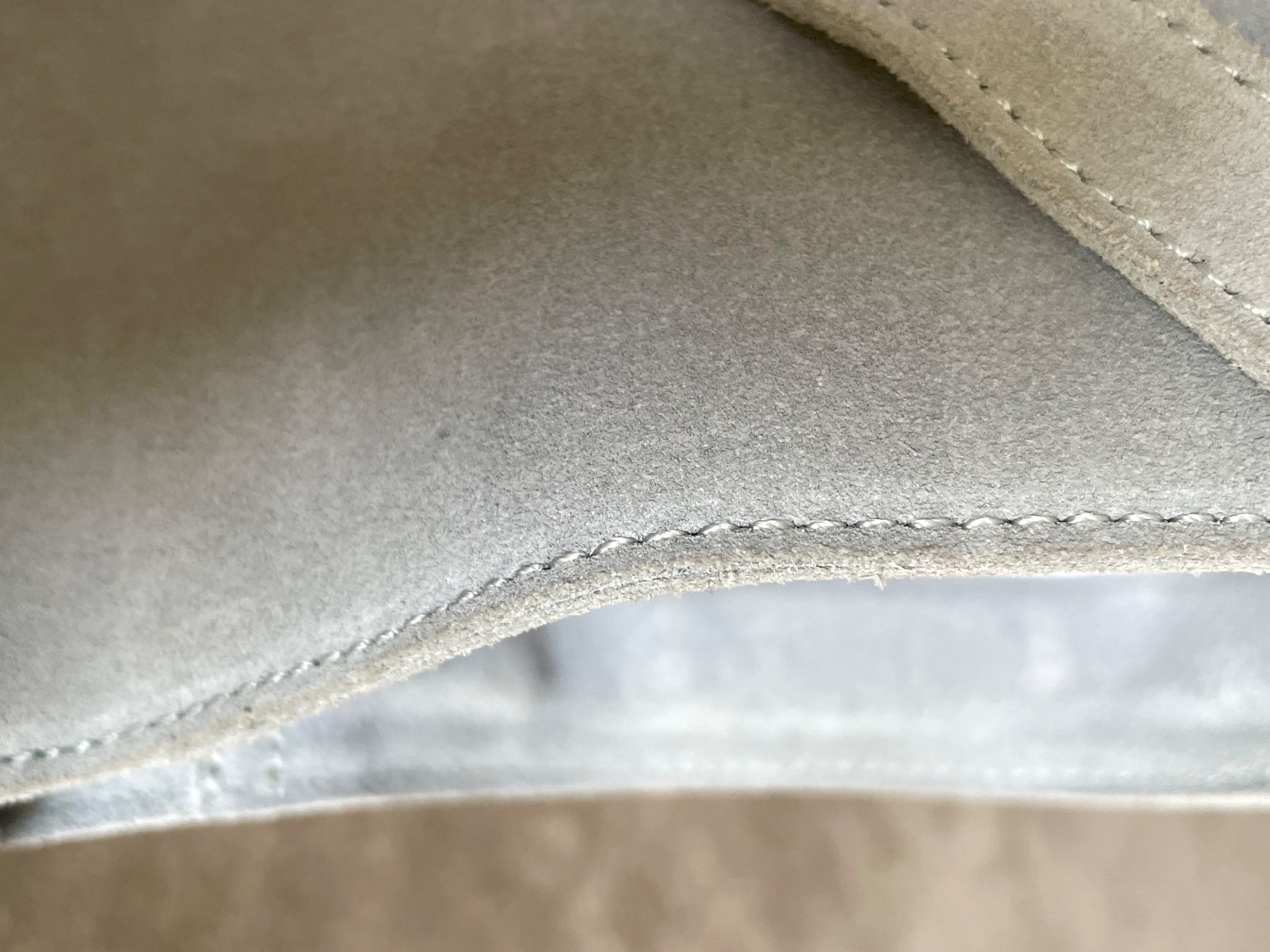Brandy Melville Taschen für Damen: Sac à main blue en daim Brandy Melville – Gebraucht aus Jussy von Retrove 6