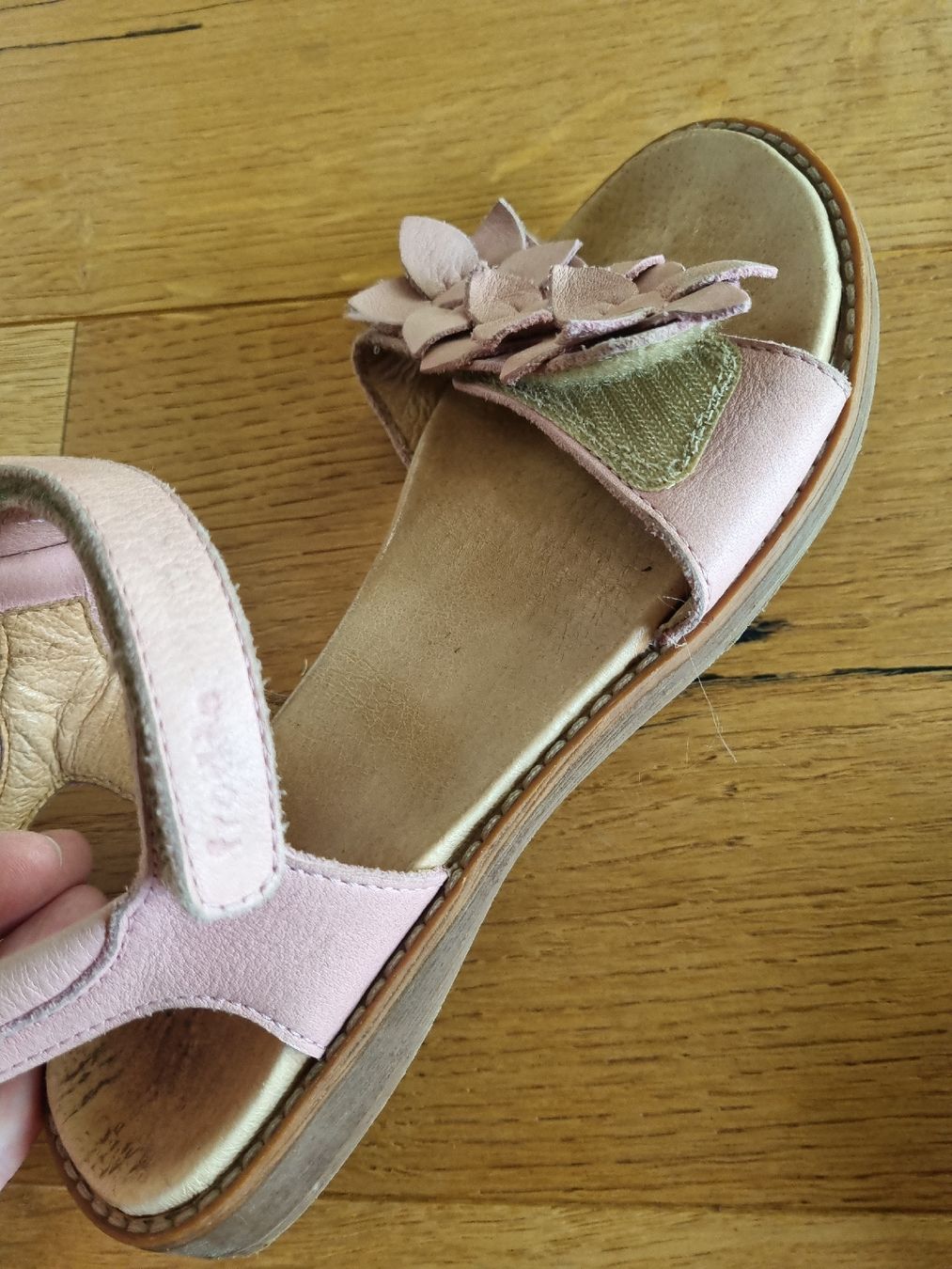 Froddo Schuhe für Mädchen: Süsse Mädchen Leder Sandalen, Grösse 35 – Gebraucht aus Brütten von gupi1717 3