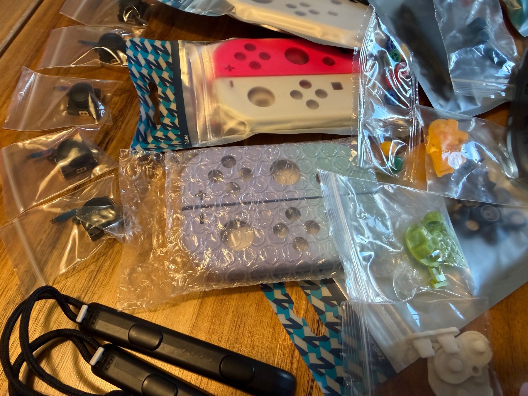 Nintendo Consoles: Lot de pièces pour Joycon Nintendo Switch – Défectueux à Pailly par RomainR 4