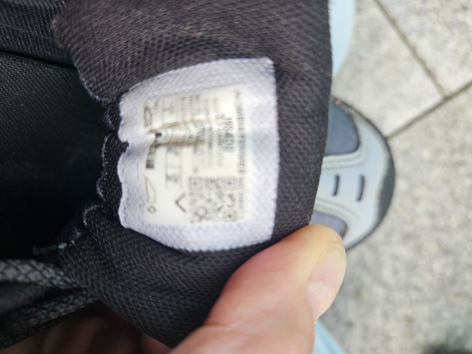 Merrell Scarpe da donna: Merrell Wanderschuhe Gore-Tex Grau Rot Damen Grösse 41 – Usato da Gibswil venduto da ninarella 3