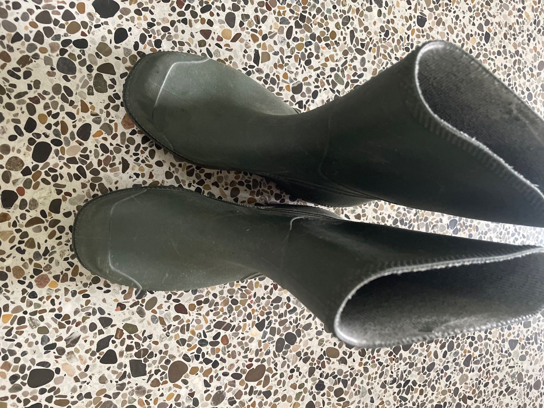Herrenschuhe: Gummi Stiefel 35 – Gebraucht aus Uster von bek_v2ct