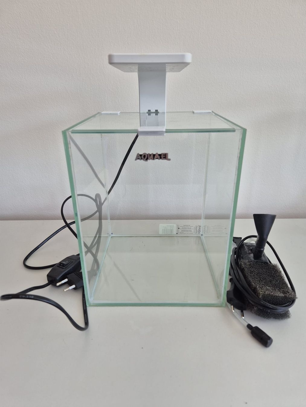 Aquarium: Aquael 10L Weiss – D'occasion à Neuenkirch par Svenson19