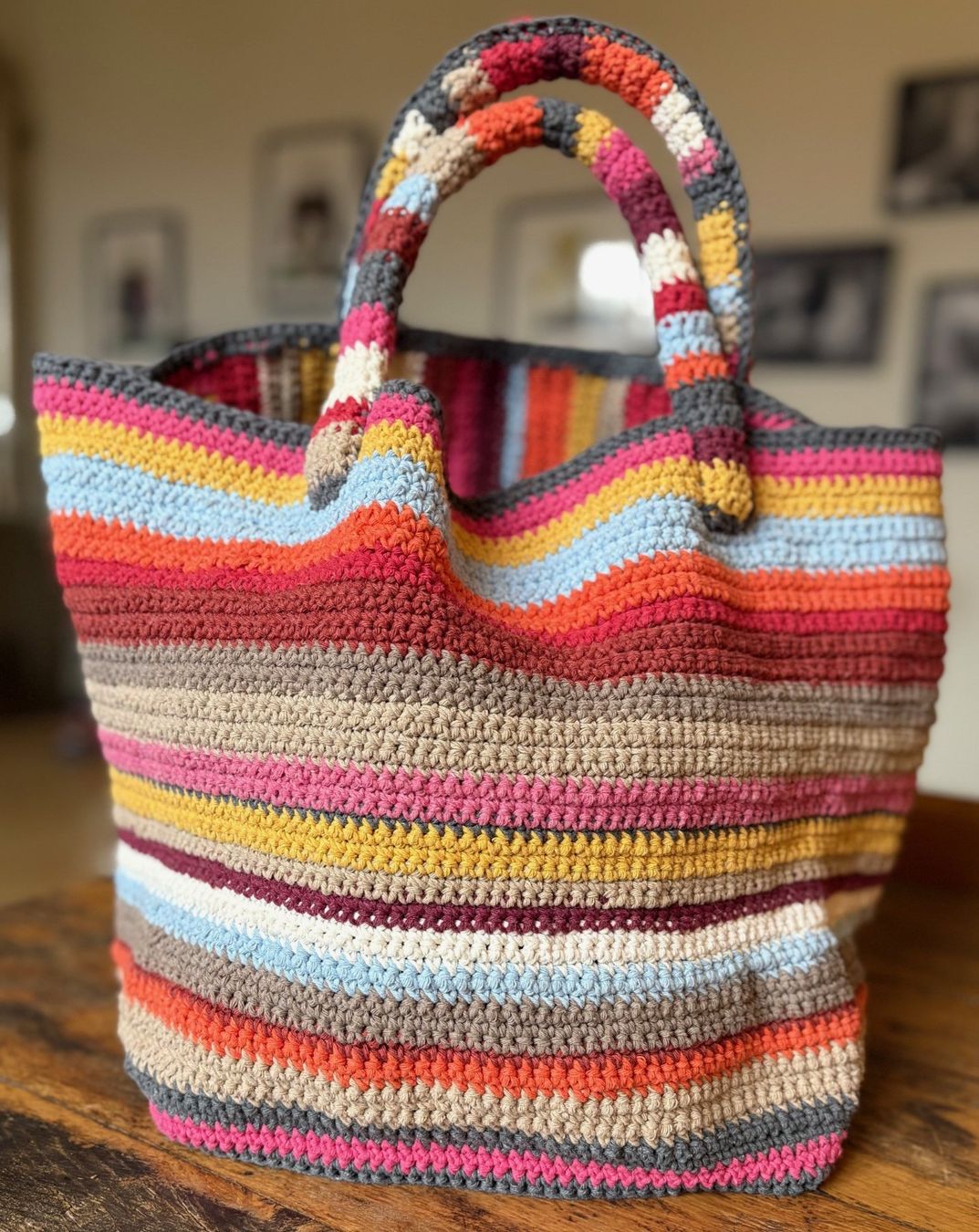 Taschen für Damen: BAG EN CROCHET HANDMADE! PIÈCE UNIQUE – Neu und originalverpackt aus Locarno von NicoNion